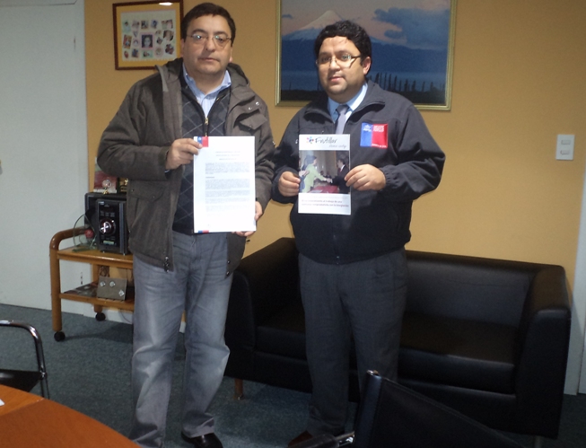 Alcalde de Frutillar, Ramón Espinosa, y Director Regional de Senadis Los Lagos, Pablo Zambrano, firman convenio para CCR de Casma