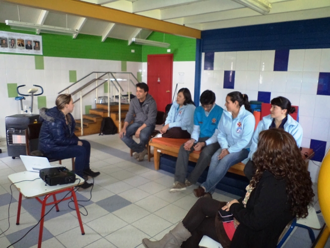 Equipo en vista a uno de los Centros Comunitario de Rehabilitación en  Chiloé.