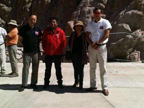 Autoridades en la inauguración del proyecto Reconstrucción del Badén Calachoco