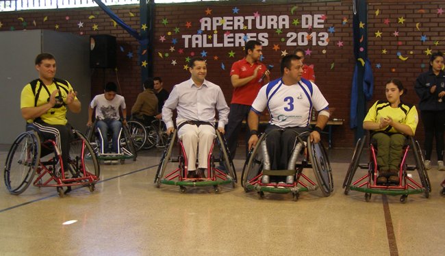 El Director Regional del Senadis participa en exhibición de Handball adaptado