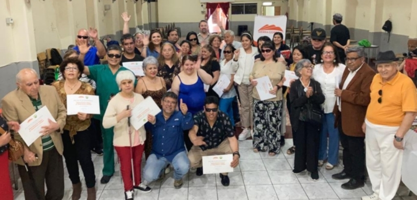 Sorpresas y regalos marcaron fiesta de Navidad de la Agrupación de Ciegos en Antofagasta