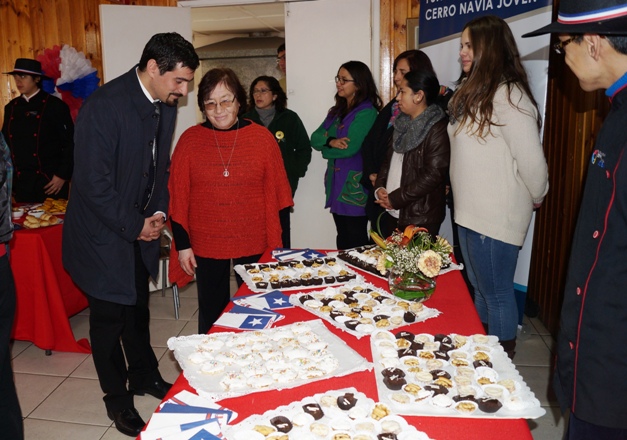 Director Nacional del Senadis durante la presentación del servicio de catering. 