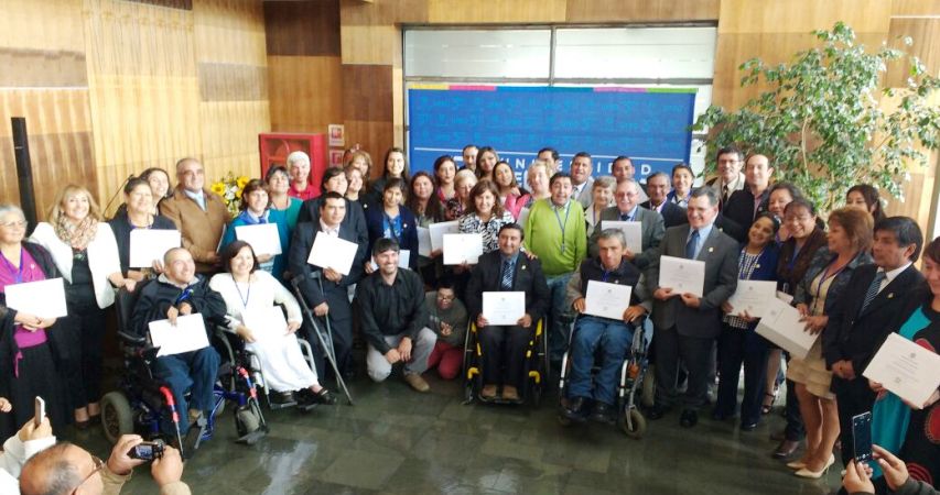 47 personas de La Araucanía se certifican en Escuela de Gestión Social y Territorial de Senadis