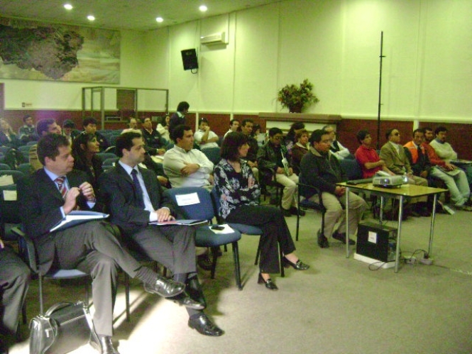 Autoridades del Senadis y de la región, junto a empresarios participaron del Encuentro.