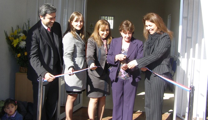 La Directora Regional Metropolitana del Senadis durante la inauguración  del Centro de Rehabilitación Auditiva. 