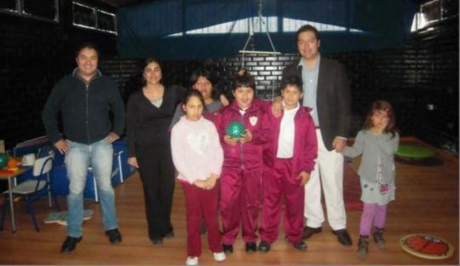 Director Regional, Guillermo Cortes, alumnos y Profesores del Establecimiento Flor del Inca, Iquique