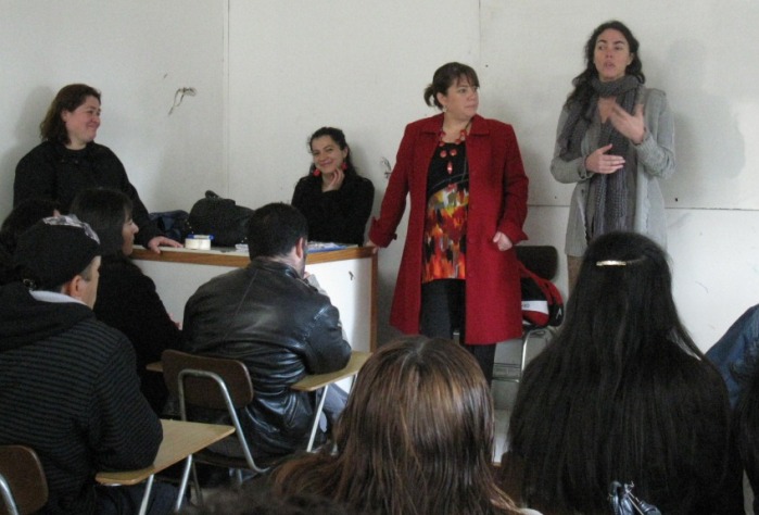 Directora en lanzamiento de curso de Masoterapia del Centro Nacional De Estudios De Santiago