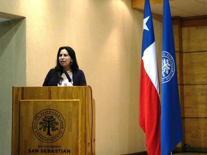 Sandra Narvaez en el seminario.