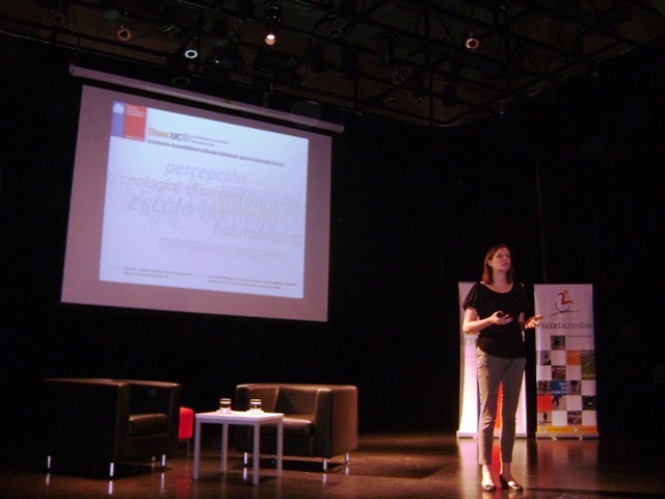 Andrea Boudeguer expone en el seminario