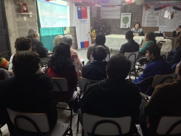 Directora Regional Senadis Arica en Diálogos participativos en Junta Vecinal Guañacagua II