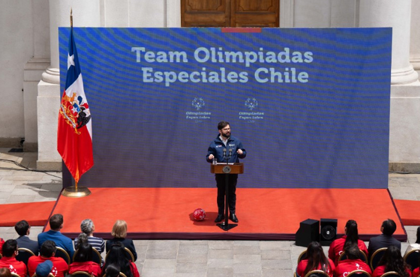 Presidente Gabriel Boric recibe en La Moneda al Team Olimpiadas Especiales Chile