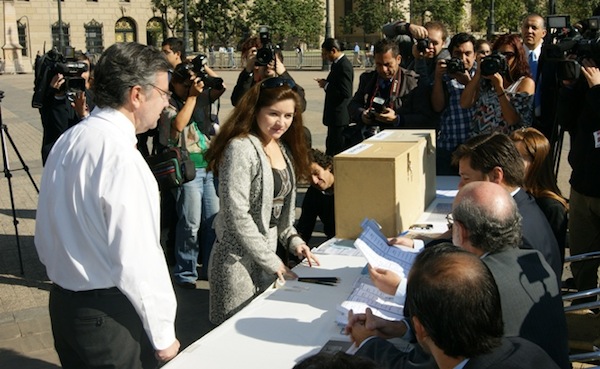 Catherine Muñoz en actividad realizada por Senadis en el marco de la promoción del Voto Inclusivo.